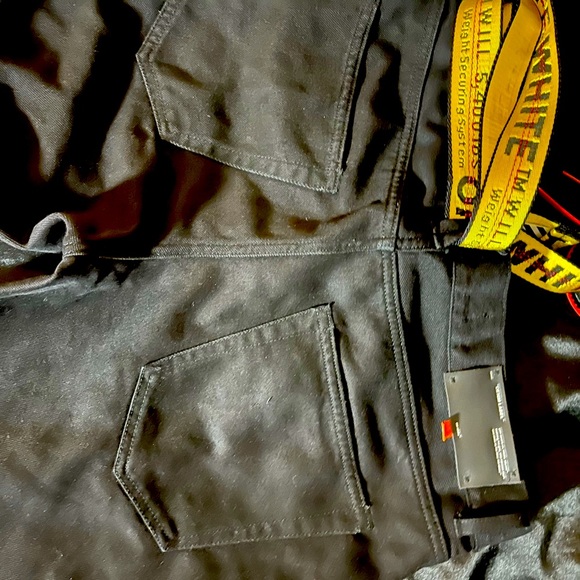 Off white jeans with off white belt - Picture 9 of 9